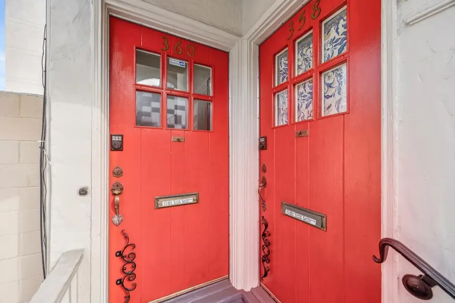 356 360 24th St, Oakland, CA 94612 - #2