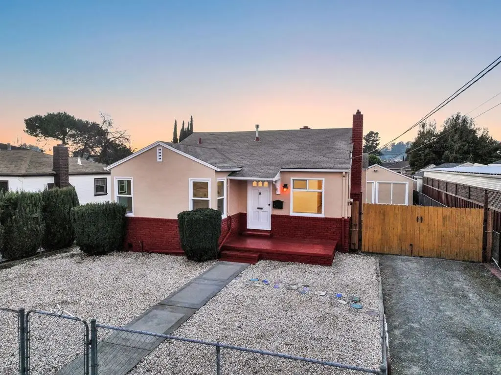 20911 Chester St, Castro Valley, CA 94546 - #1