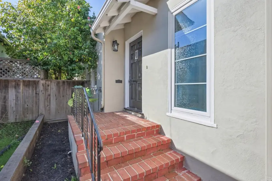 2932 Marina Dr, Alameda, CA 94501 - Image #2