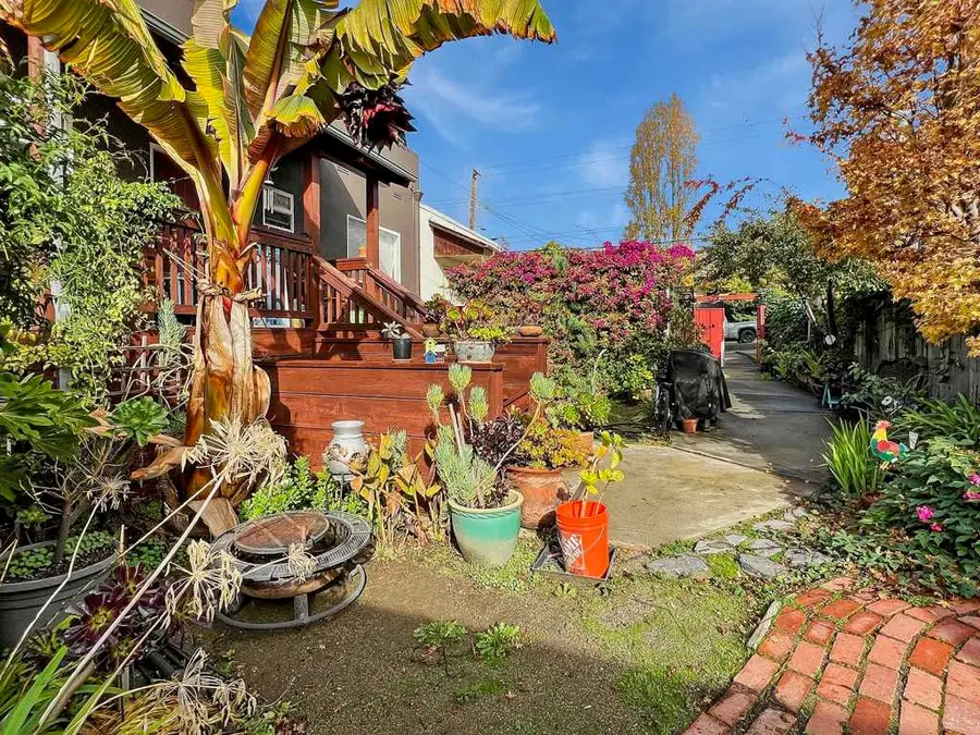 2622 2622 Kingsland Ave, Oakland, CA 94619 - Image #3
