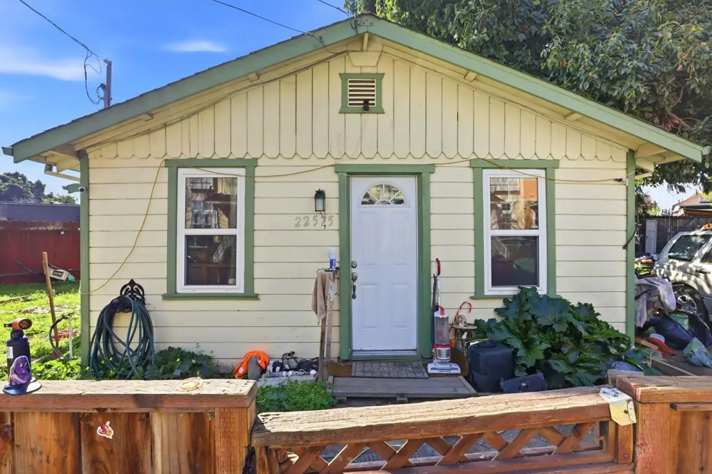 22575 22575 Amador St, Hayward, CA 94541 - #1
