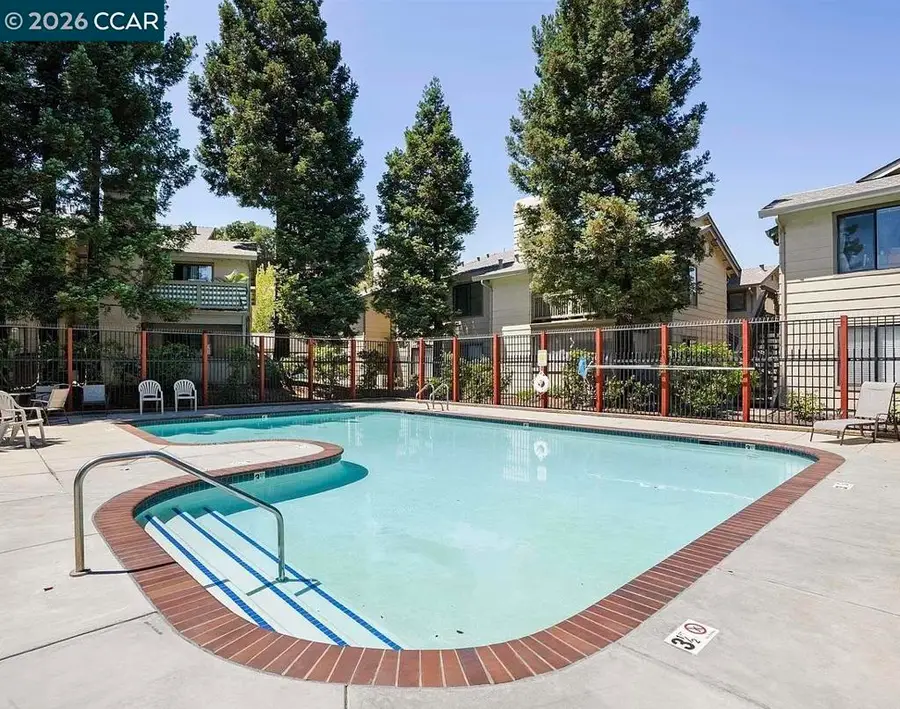 405 405 Weymouth, Hercules, CA 94547 - #2