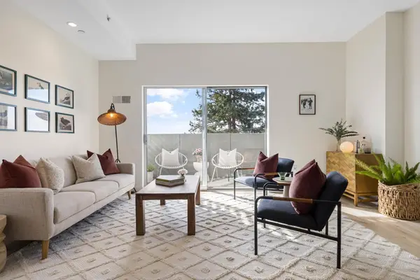 6465 6465 San Pablo Ave #306, Oakland, CA 94608