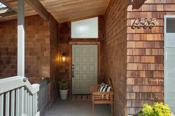 6505 6505 Girvin Dr., Oakland, CA 94611