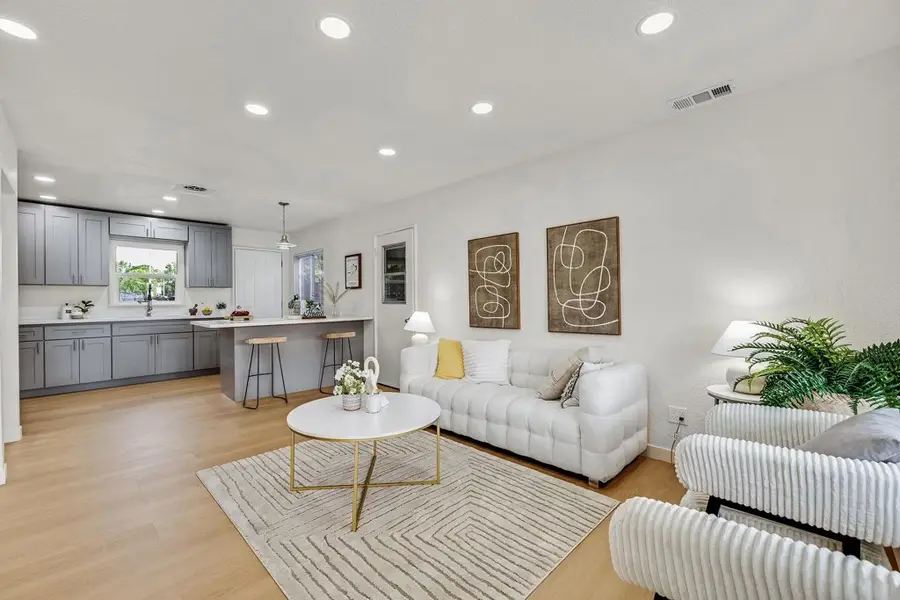 527 527 Colby, San Lorenzo, CA 94580 - #3