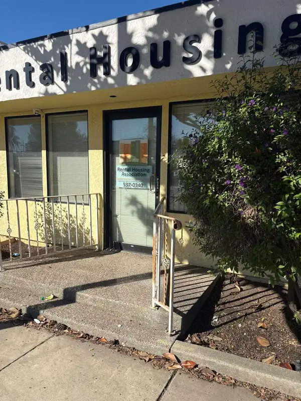 1264 1264 A St, Hayward, CA 94541