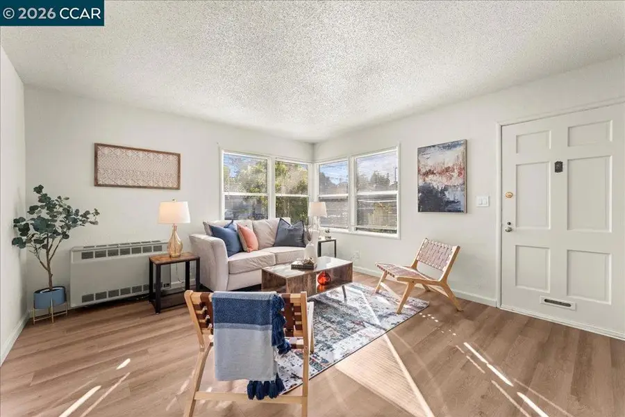 4135 4137 West St, Oakland, CA 94608 - #3