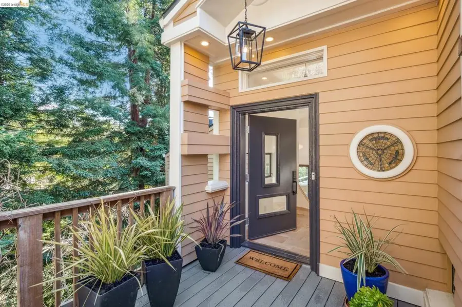 6051 6051 Westover Dr, Oakland, CA 94611 - #3