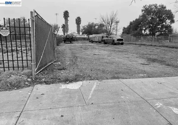 522 522 W Grant Line Rd, Tracy, CA 95376