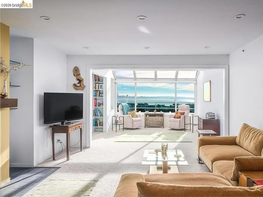 1201 1201 Brickyard Way #213, Richmond, CA 94801 - #2