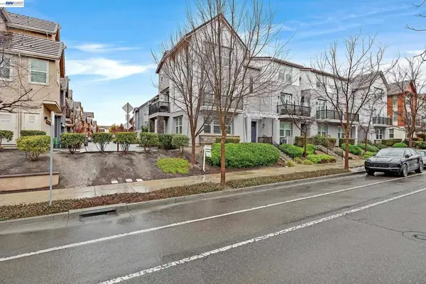 2239 2239 Central Pkwy, Dublin, CA 94568