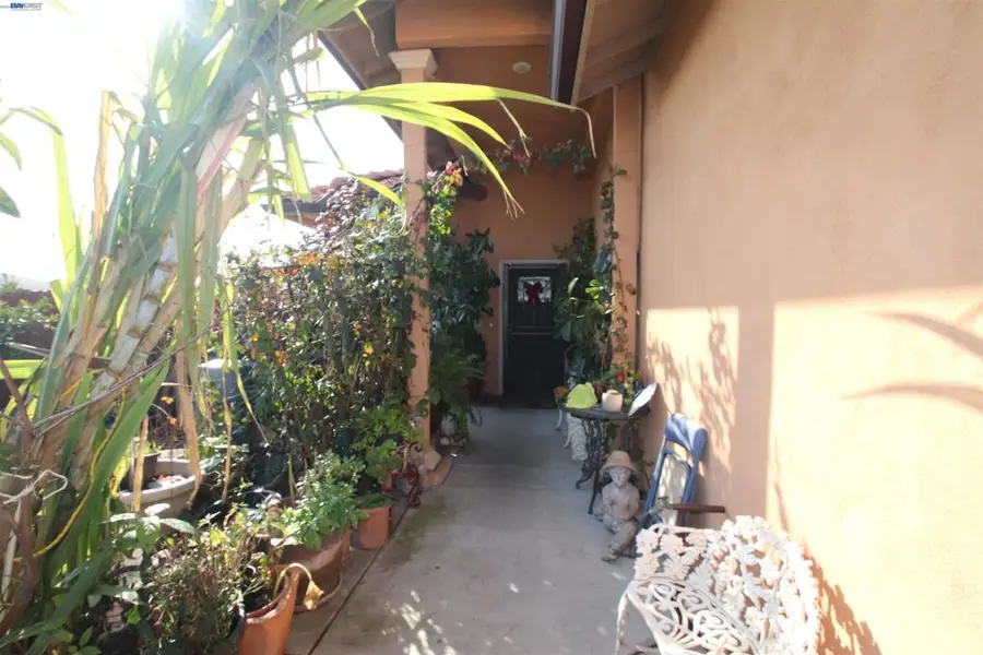 2511 2511 S Laurel, Stockton, CA 95206 - #3