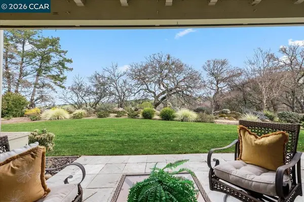 3112 3112 Ptarmigan Dr #4, Walnut Creek, CA 94595