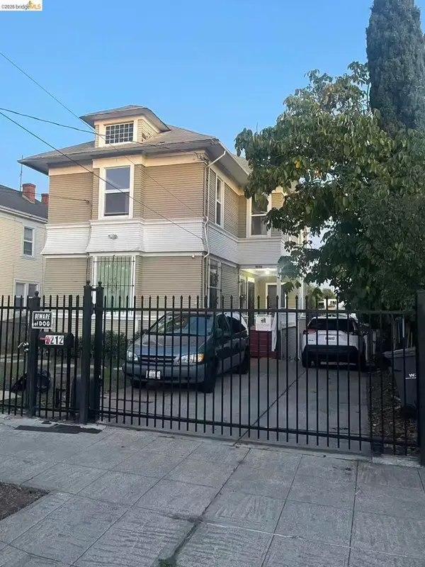 2212 2212 17th Ave, Oakland, CA 94606