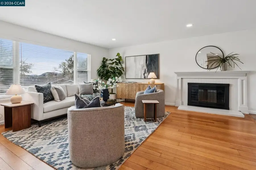 1315 El Curtola, Lafayette, CA 94549 - #3