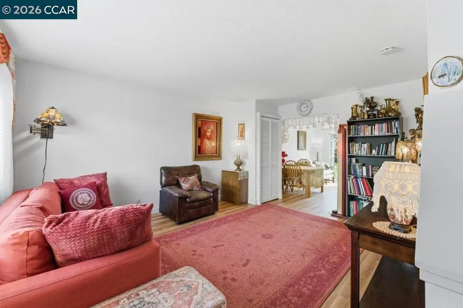 690 Fargo #16, San Leandro, CA 94579 - #3