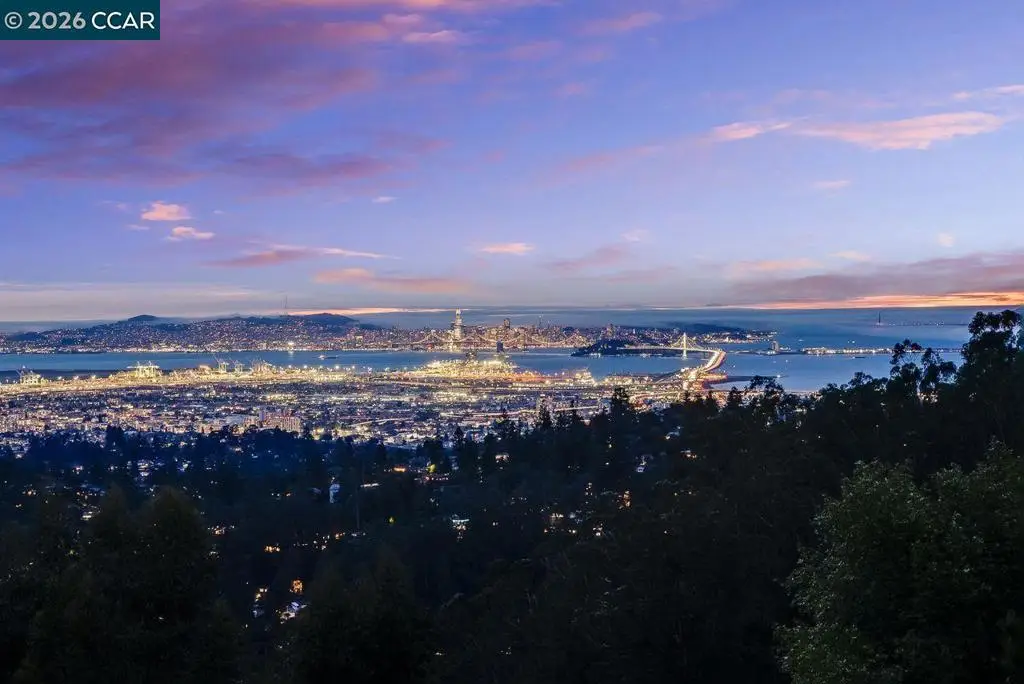 7075 7075 Elverton Dr, Oakland, CA 94611 - #1