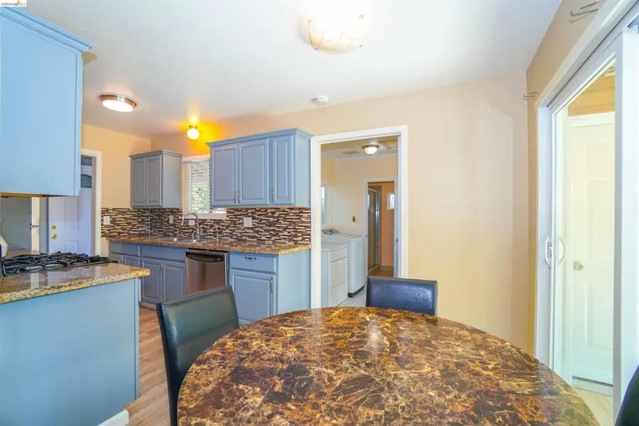 614 Chester Dr, Pittsburg, CA 94565 - #2