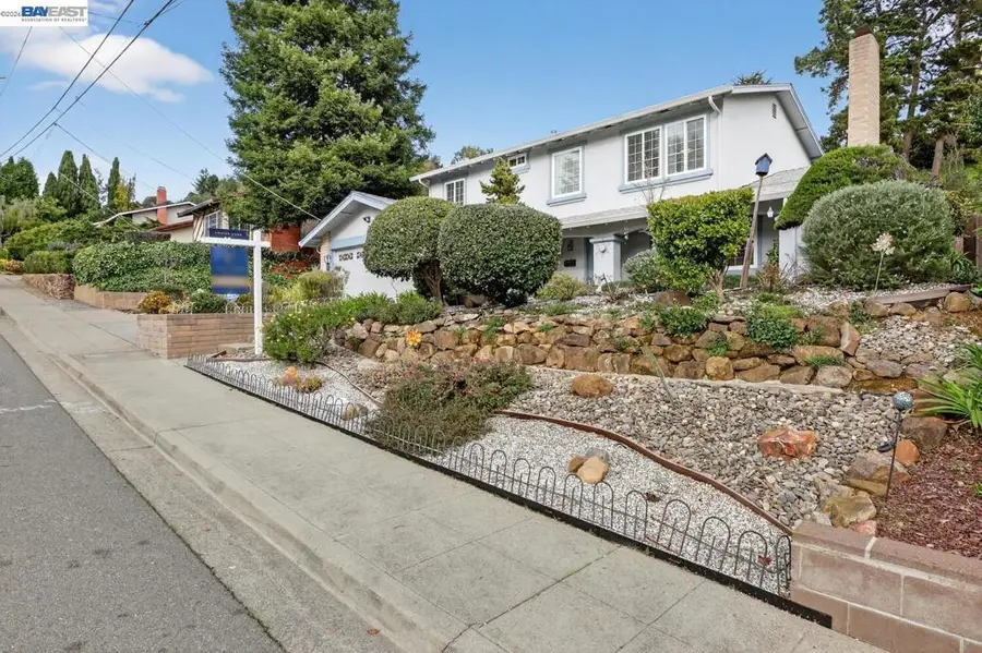 5827 5827 Cold Water Drive, Castro Valley, CA 94552 - #3