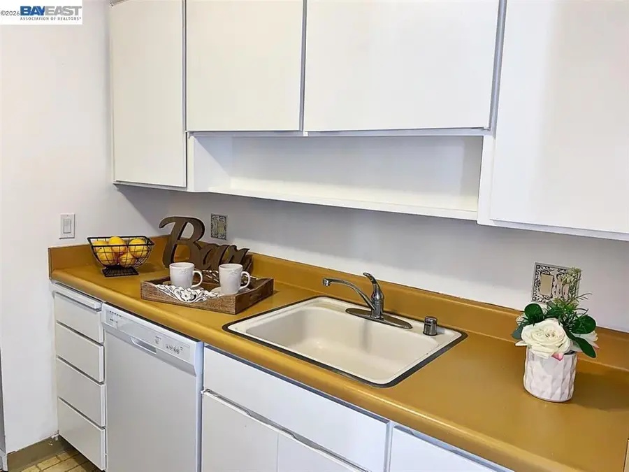 430 430 N Civic Dr #208, Walnut Creek, CA 94596 - #3