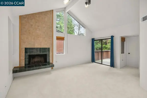 8131 8131 Camelback Pl, Pleasant Hill, CA 94523