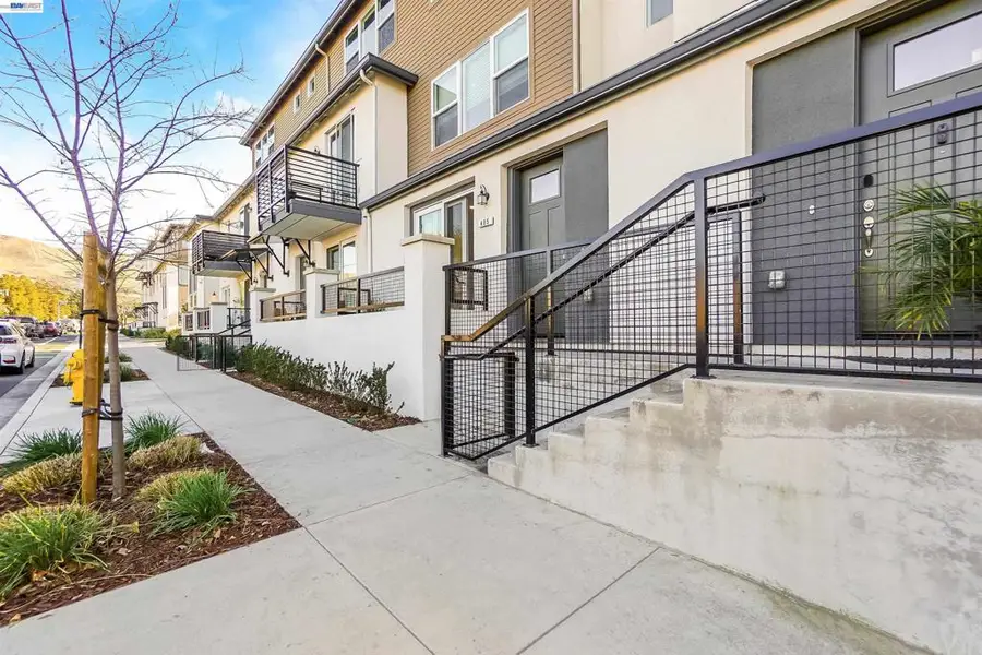 405 405 Industrial Parkway, Hayward, CA 94544 - #3