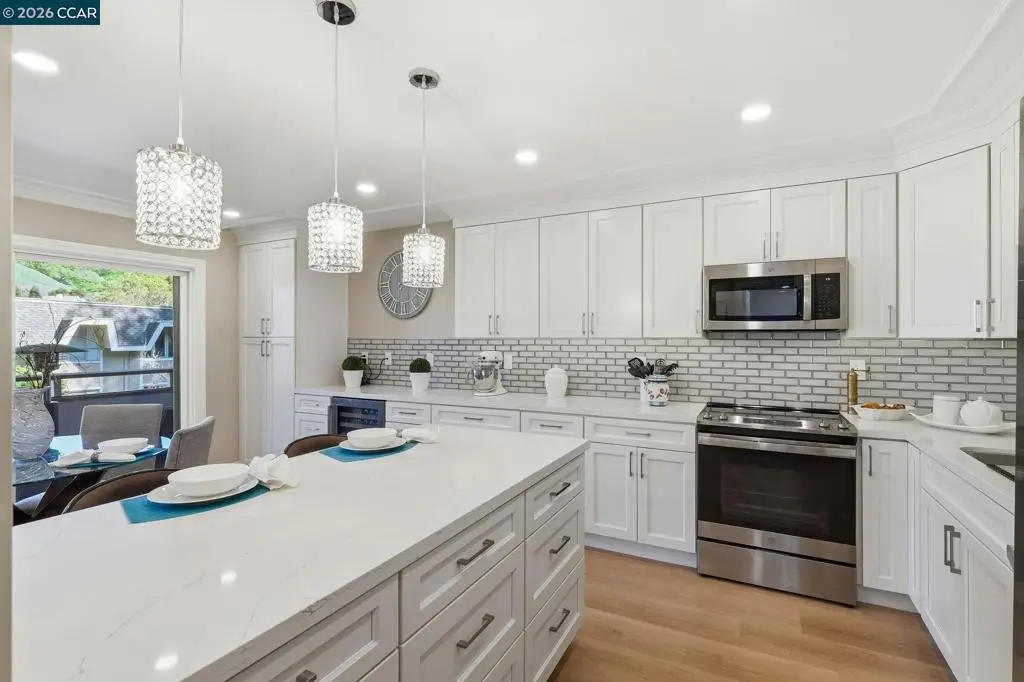 3410 Tice Creek Dr #8, Walnut Creek, CA 94595 - #1