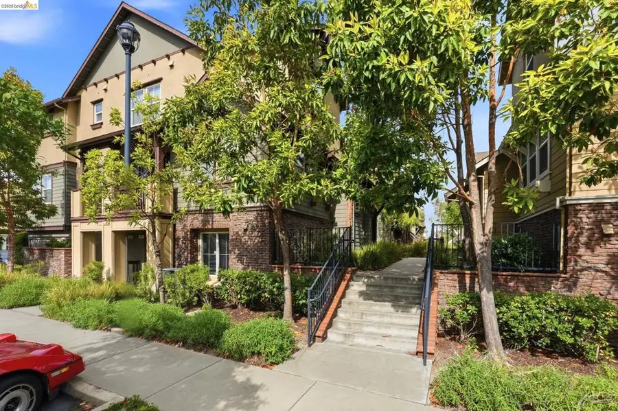 104 Serra Way, San Pablo, CA 94806 - #2