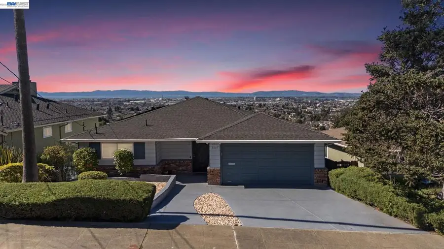 8445 Aster Ave, Oakland, CA 94605 - #2