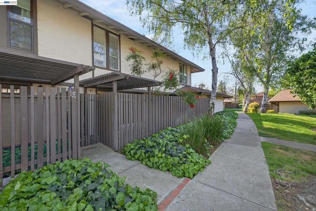 5497 Roundtree Dr #D, Concord, CA 94521 - #1