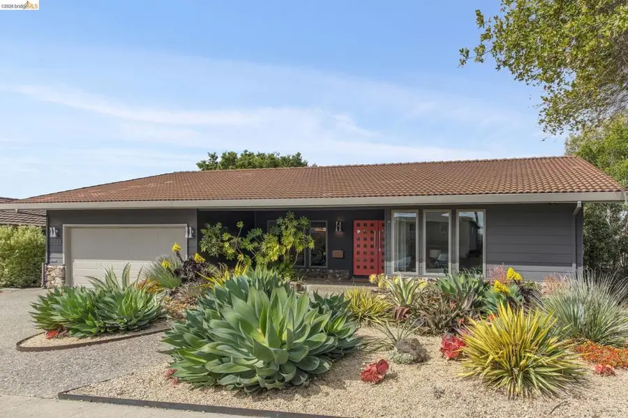 7919 Phaeton Dr, Oakland, CA 94605 - #2