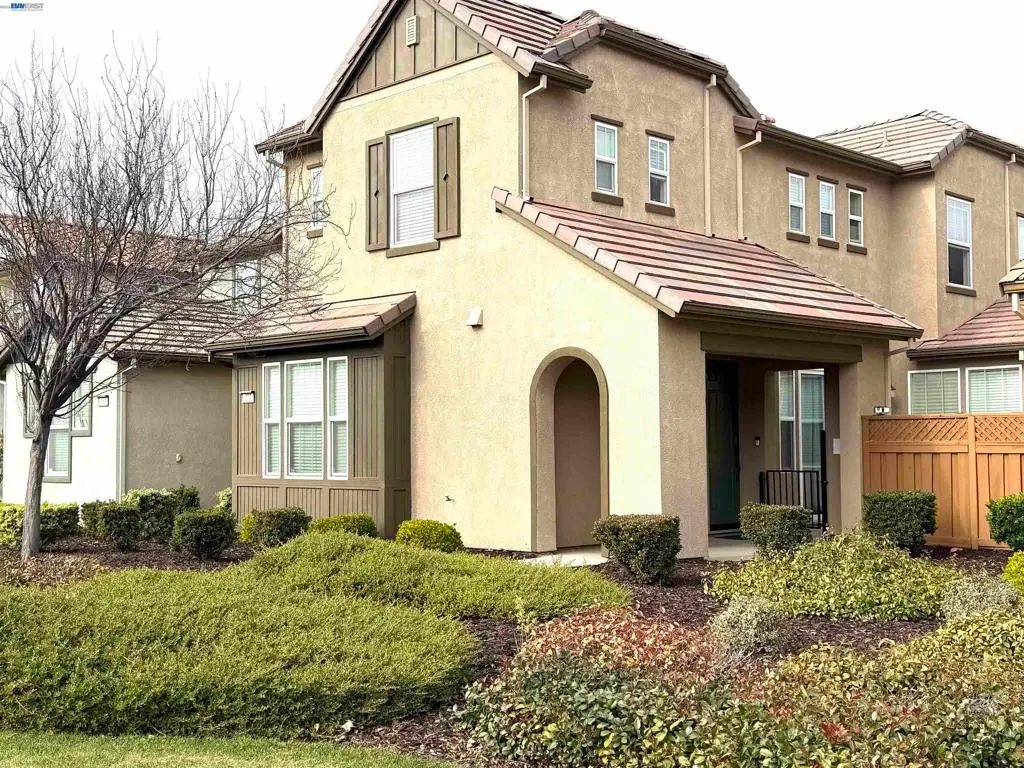 277 W Saint Francis Ave, Mountain House, CA 95391 - #1