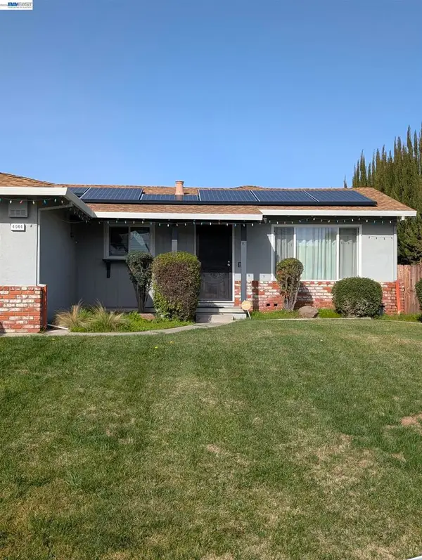4044 Granada Dr, Pittsburg, CA 94565