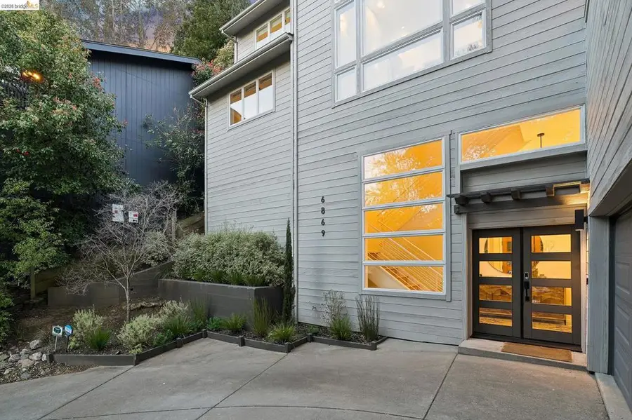 6869 Bristol Dr, Berkeley, CA 94705 - #2