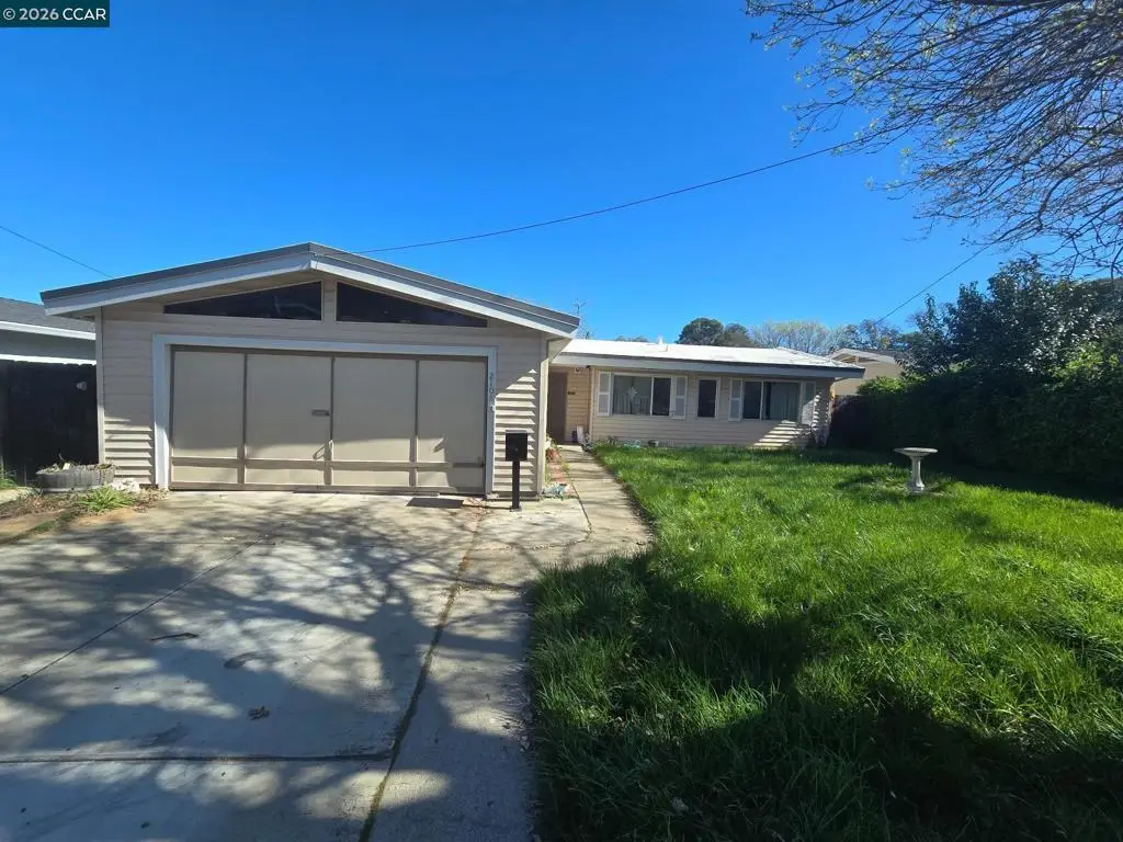 2108 Roskelley Dr, Concord, CA 94519 - #1