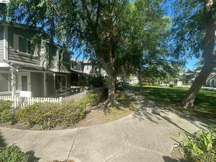 7511 Oxford Cir., Dublin, CA 94568 - #3