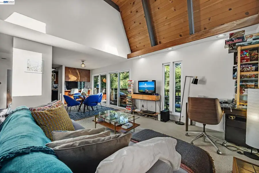 5982 Ascot Dr, Oakland, CA 94611 - #3