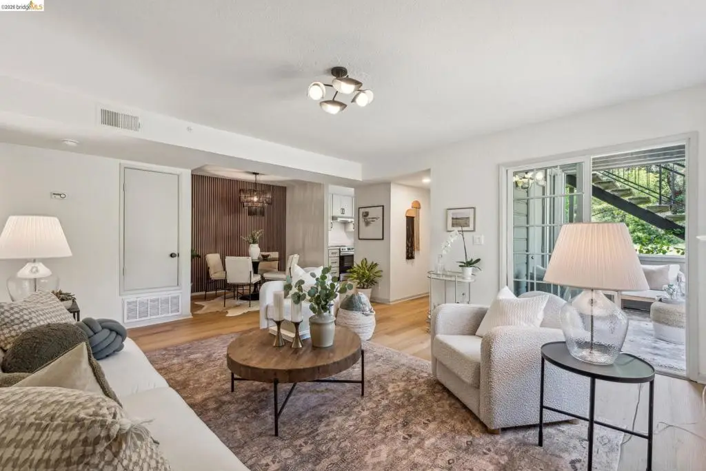 635 Canyon Oaks Dr #B, Oakland, CA 94605 - #1