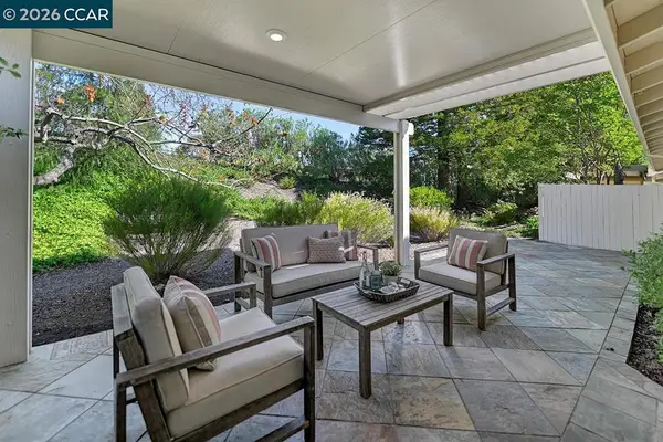 2705 Ptarmigan Dr #2, Walnut Creek, CA 94595