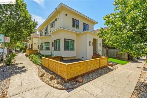 2529 Ellsworth St, Berkeley, CA 94704