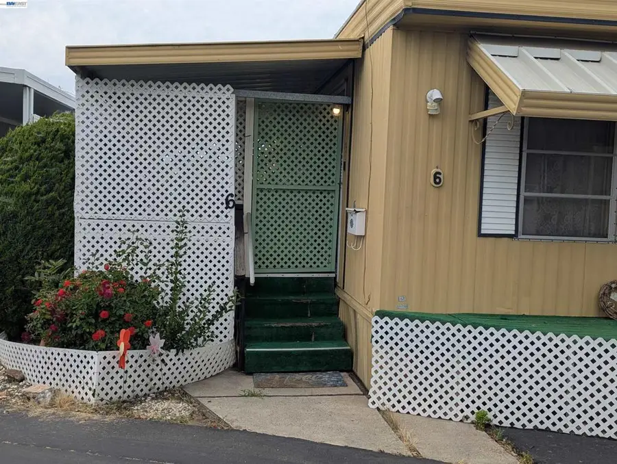 3913 Castro Valley Blvd., Castro Valley, CA 94546 - #3