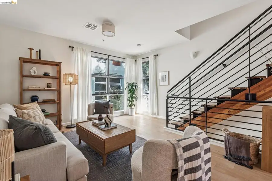 61 Glashaus Loop, Emeryville, CA 94608 - #2