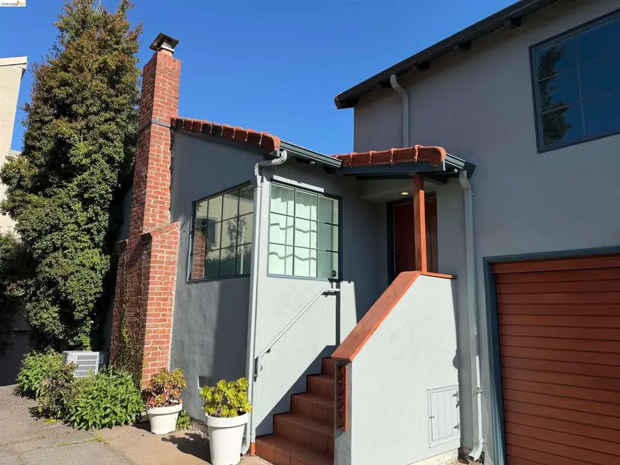 5323 Miles Ave, Oakland, CA 94618 - #2
