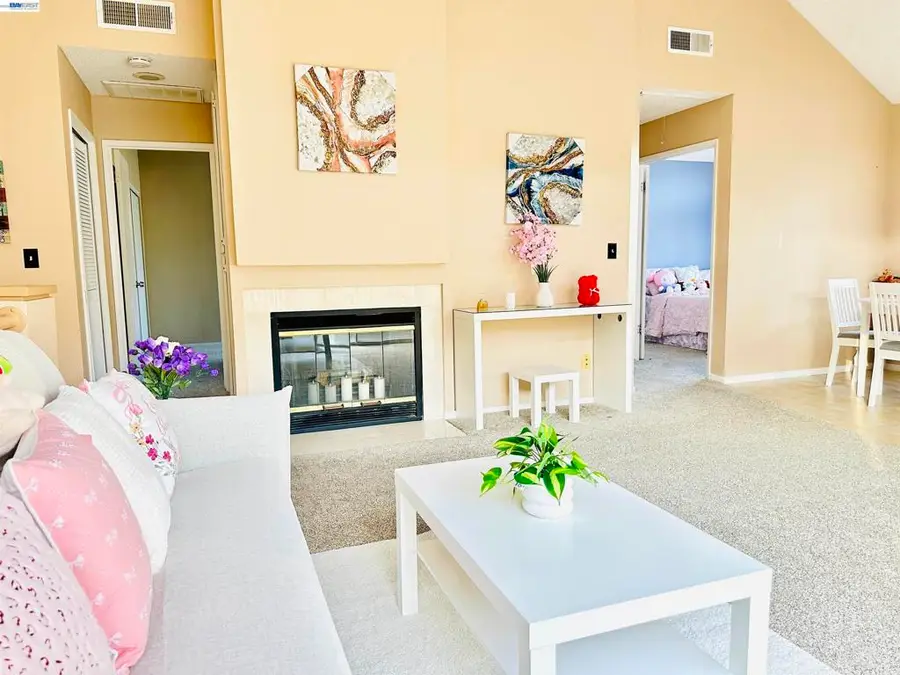 161 Seaway Ct, Hercules, CA 94547 - #2