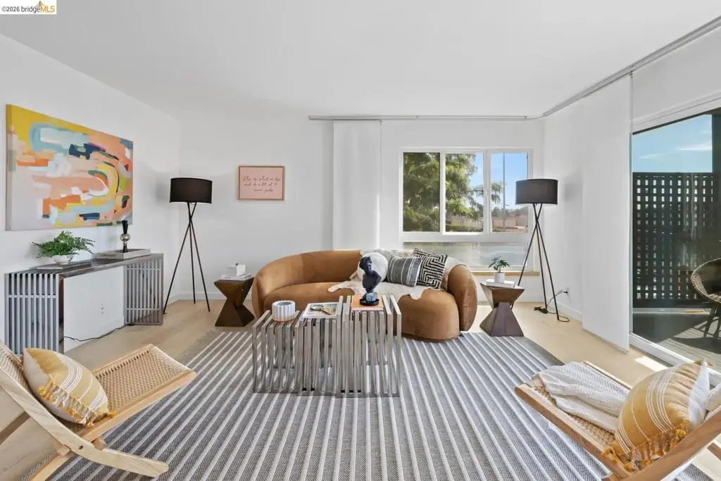 802 N Delaware St #APT 202, San Mateo, CA 94401 - #1