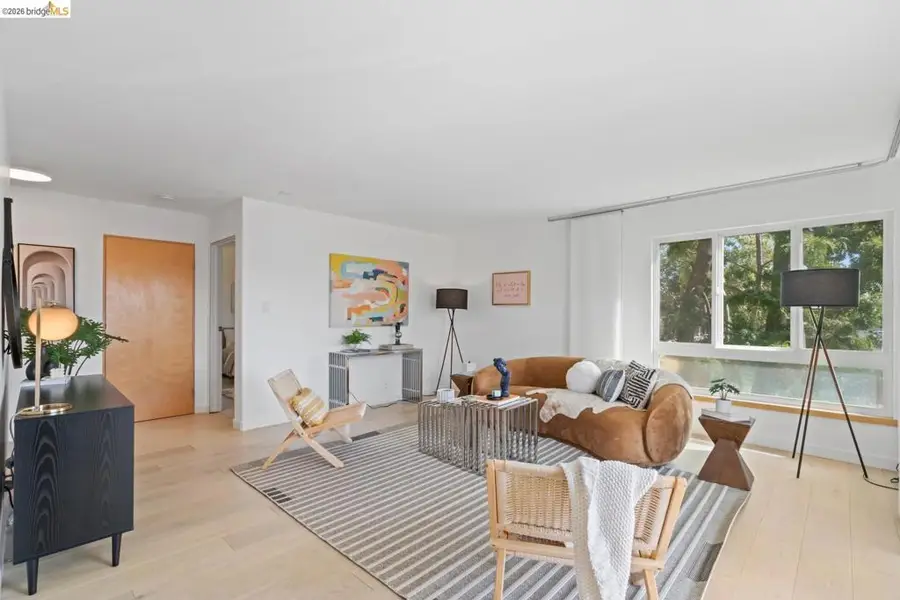 802 N Delaware St #APT 202, San Mateo, CA 94401 - #3