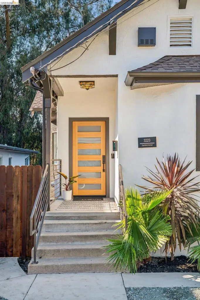 3223 Courtland Ave, Oakland, CA 94619 - #2