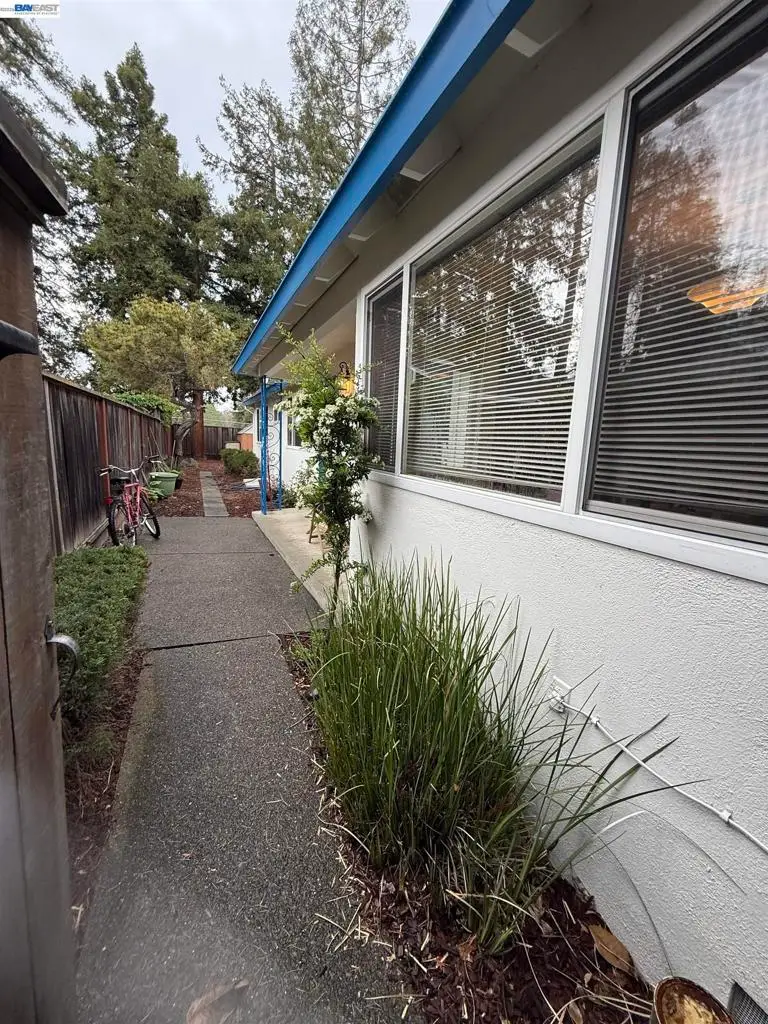 637 Keats, Palo Alto, CA 94303 - #3