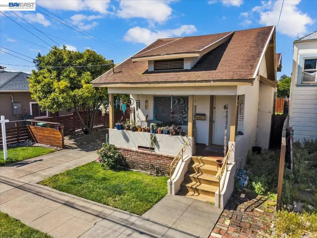 3208 Washington St, Alameda, CA 94501 - #1