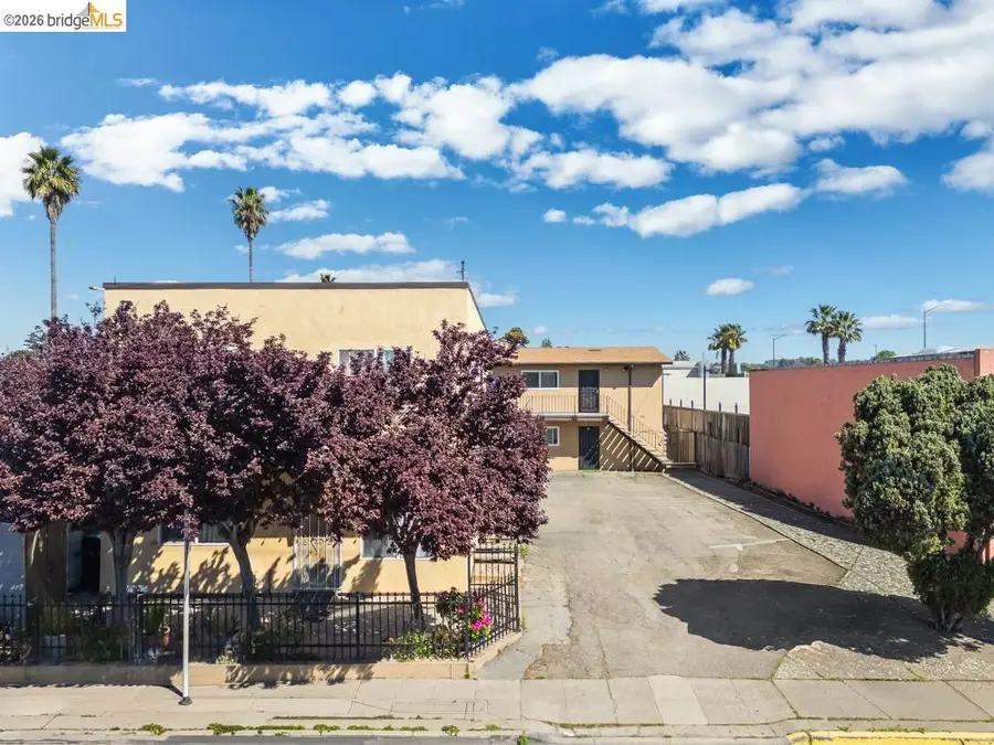 2215 Dover Ave, San Pablo, CA 94806 - #2